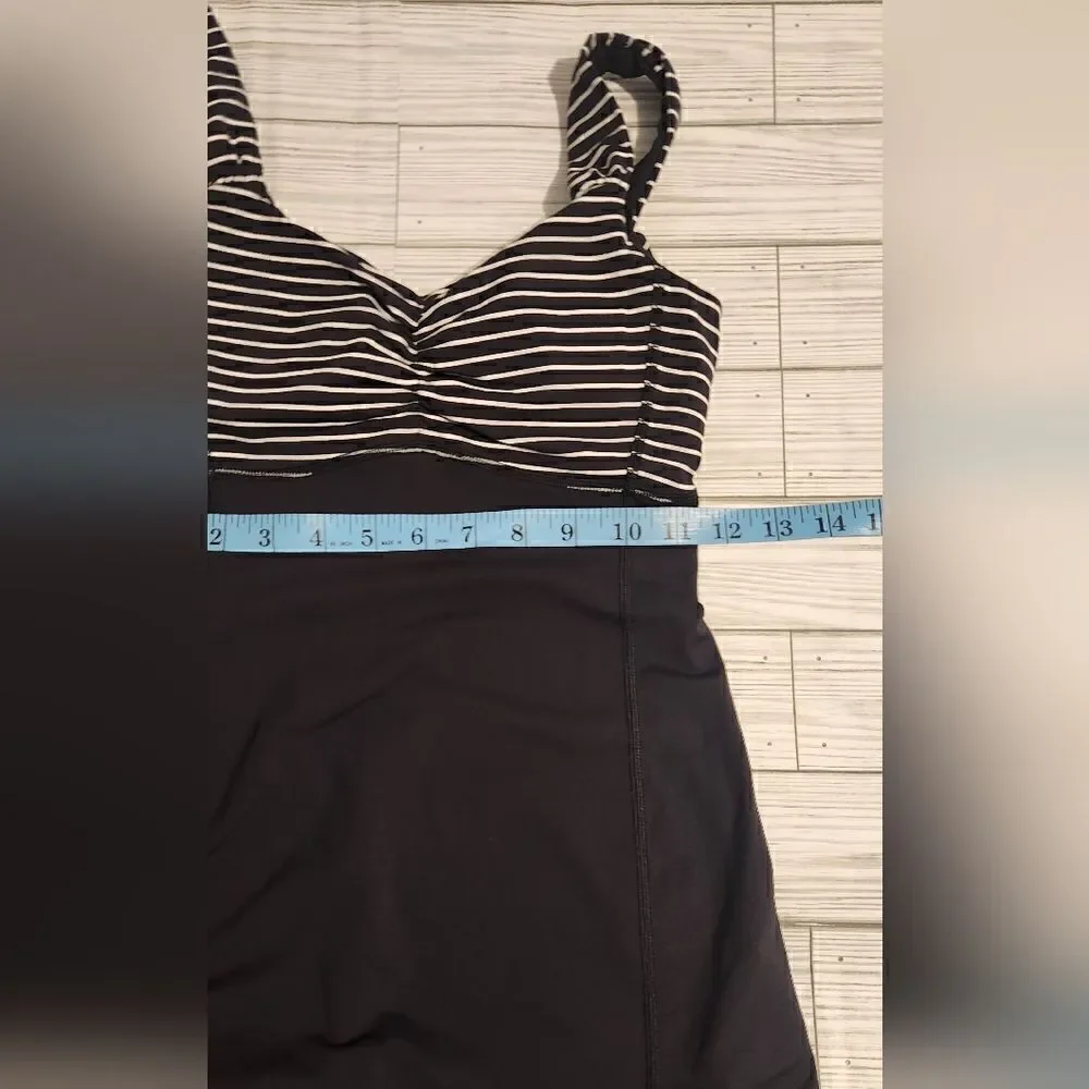 Lululemon Athletica Aria II Black and White Striped Tank Top Size 2